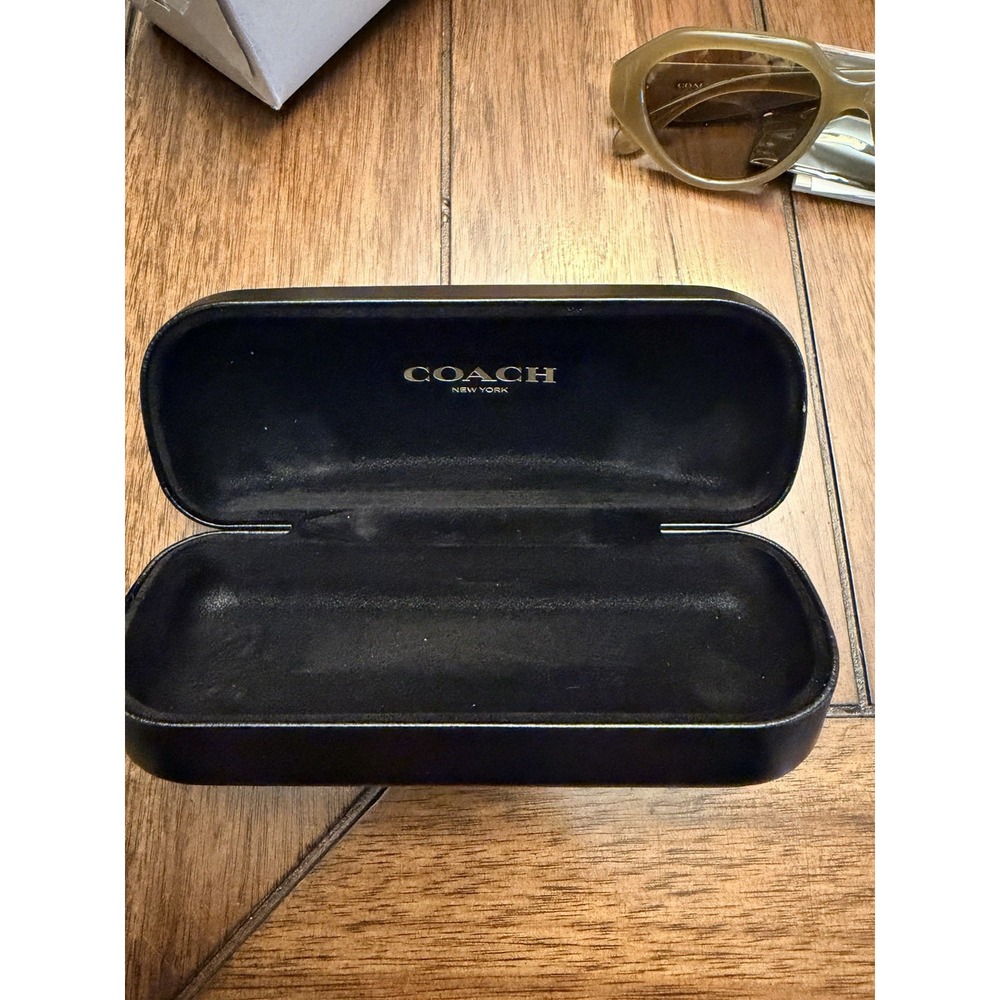 Coach HC8433U Cat Eye Sunglasses Milky Wasabi Green Tinted Lenses UV400 NEW - Picture 5 of 7